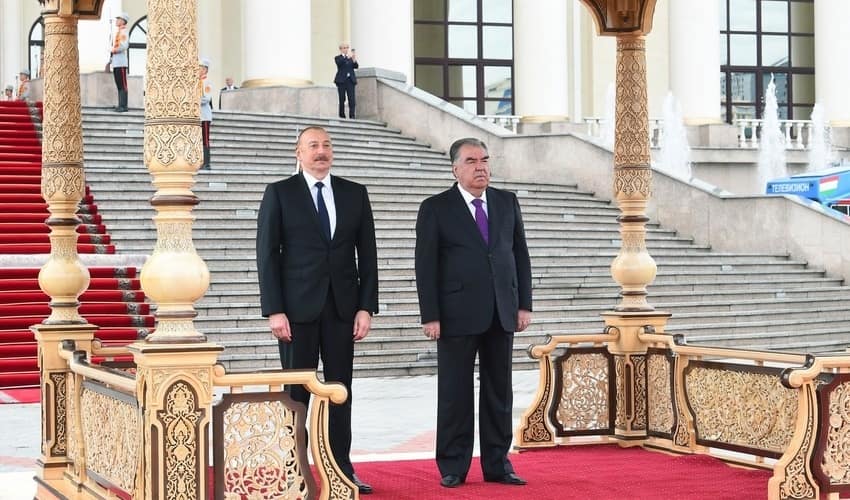 İlham Əliyev: “Qardaş, dost Tacikistana yenidən gəlməyimə çox şadam”